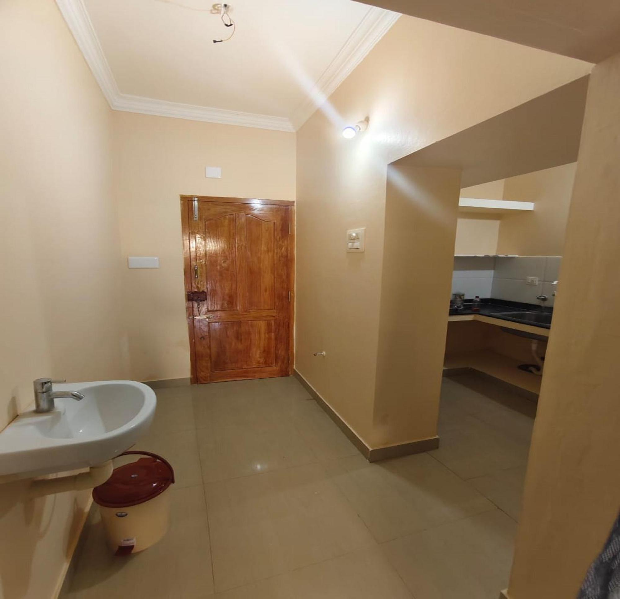Arumugam Residency Ac Tiruchchendūr Esterno foto
